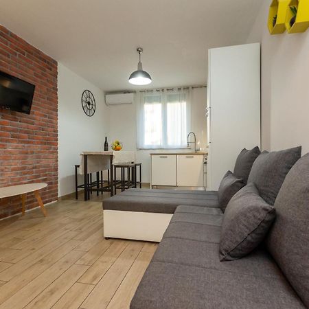 Deluxe Apartment Near The Bridge Zadar Bagian luar foto