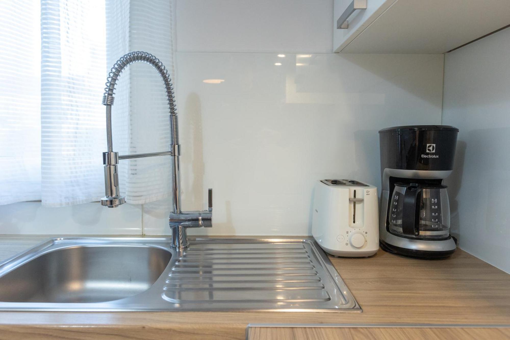 Deluxe Apartment Near The Bridge Zadar Bagian luar foto