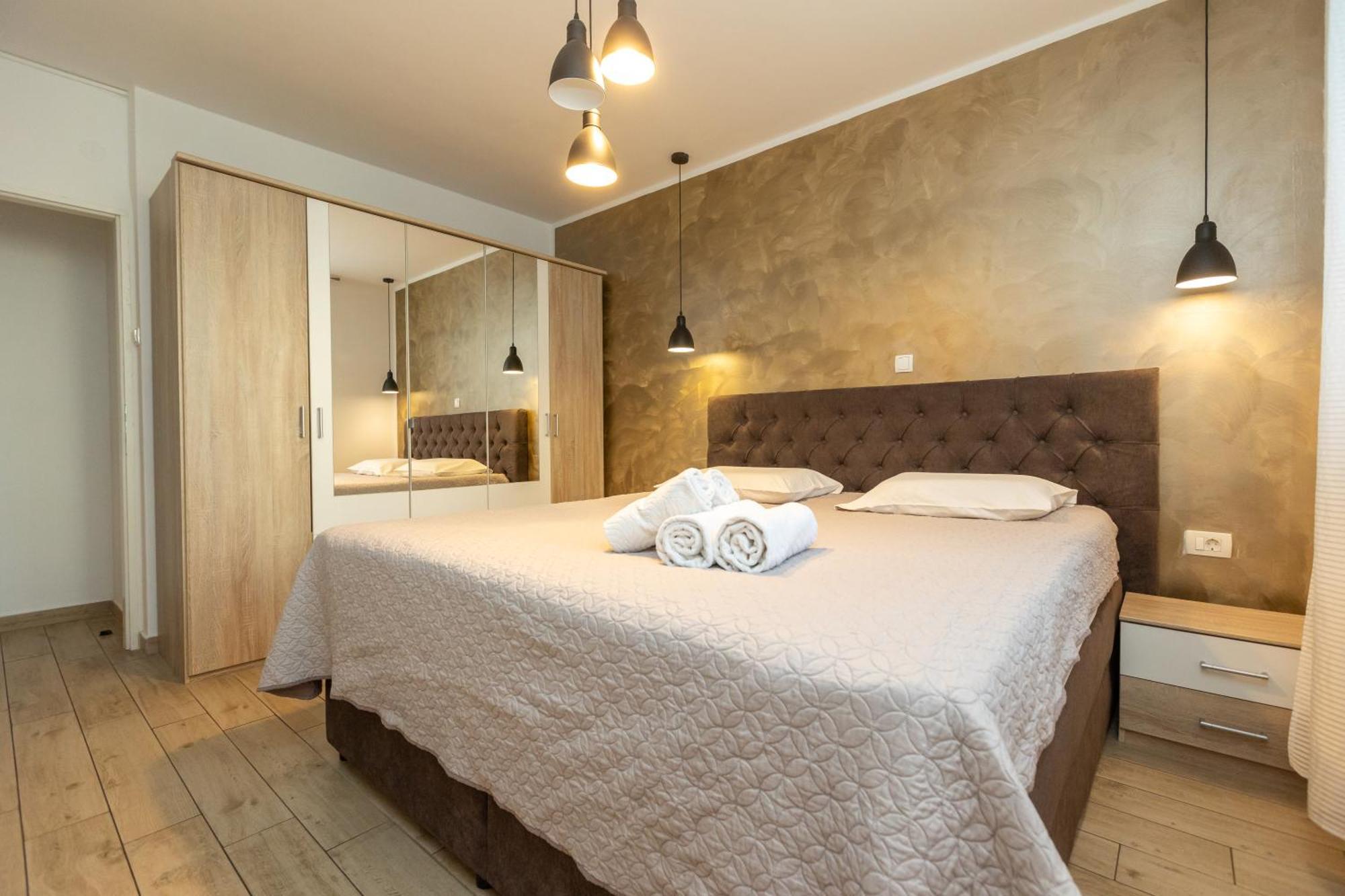 Deluxe Apartment Near The Bridge Zadar Bagian luar foto
