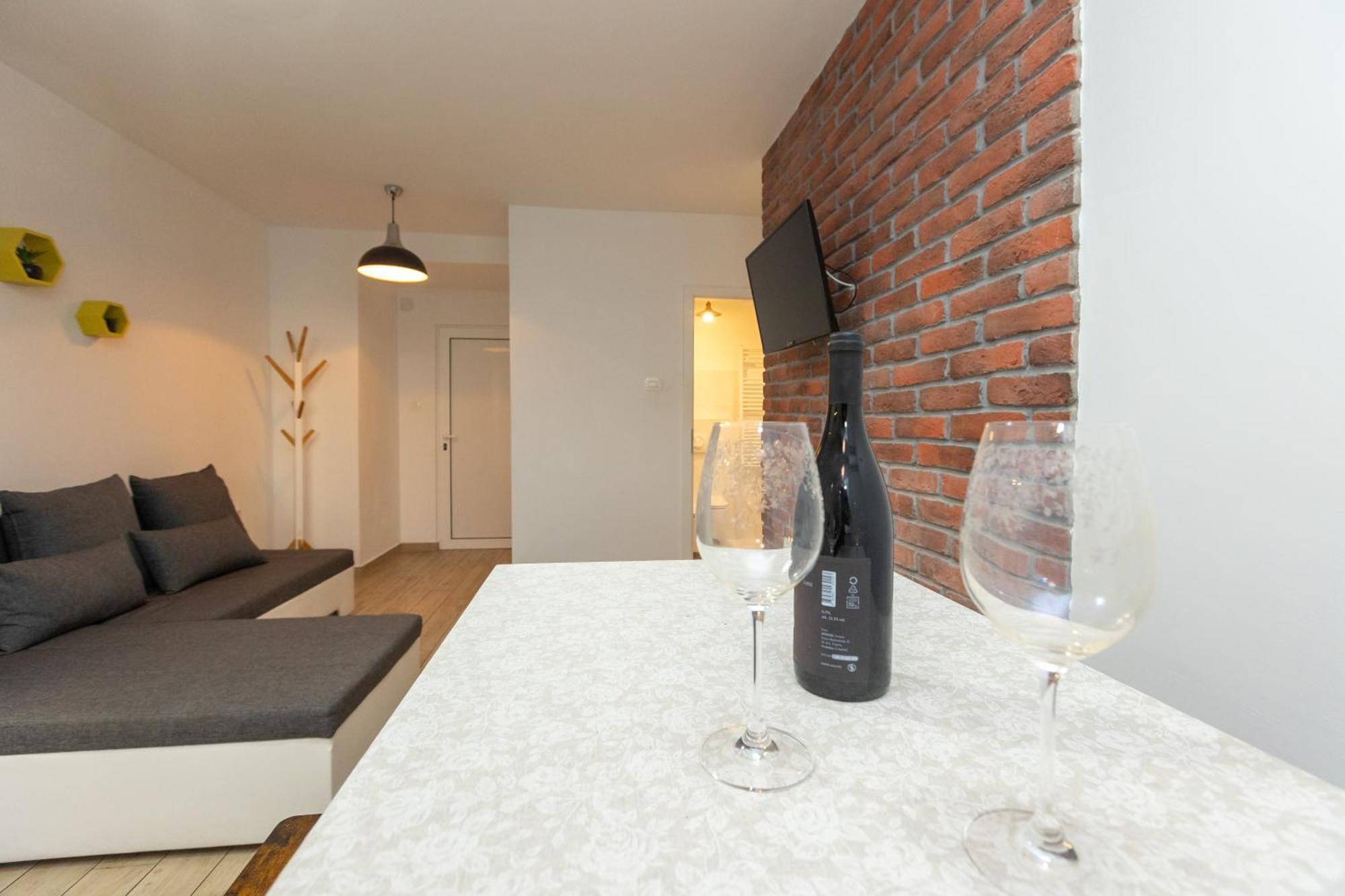 Deluxe Apartment Near The Bridge Zadar Bagian luar foto